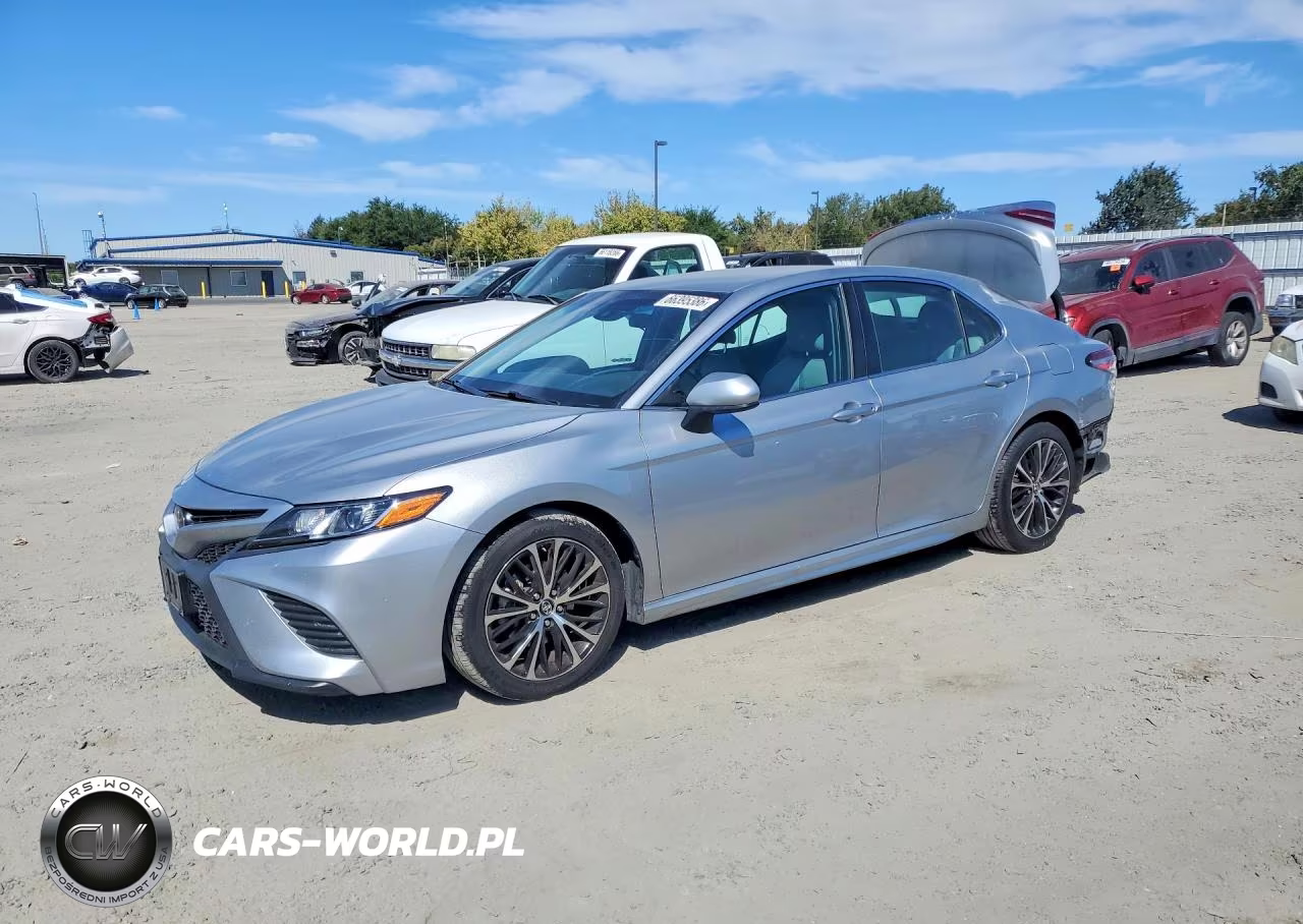 2018 Toyota Camry Se – zdjęcie 1 z 12