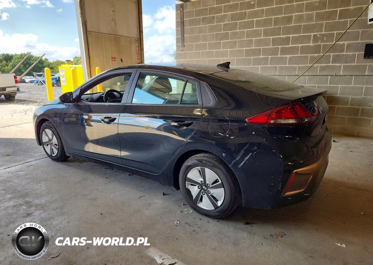 2021 Hyundai Ioniq Blue VIN:KMHC65LC6MU255079 - 2