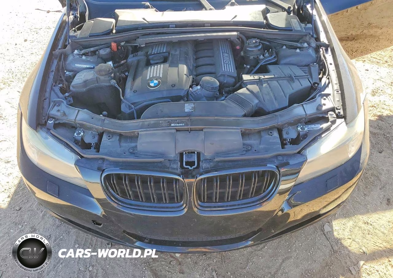 2011 BMW 328 Xi VIN:WBAPK7C58BF086910 - 11