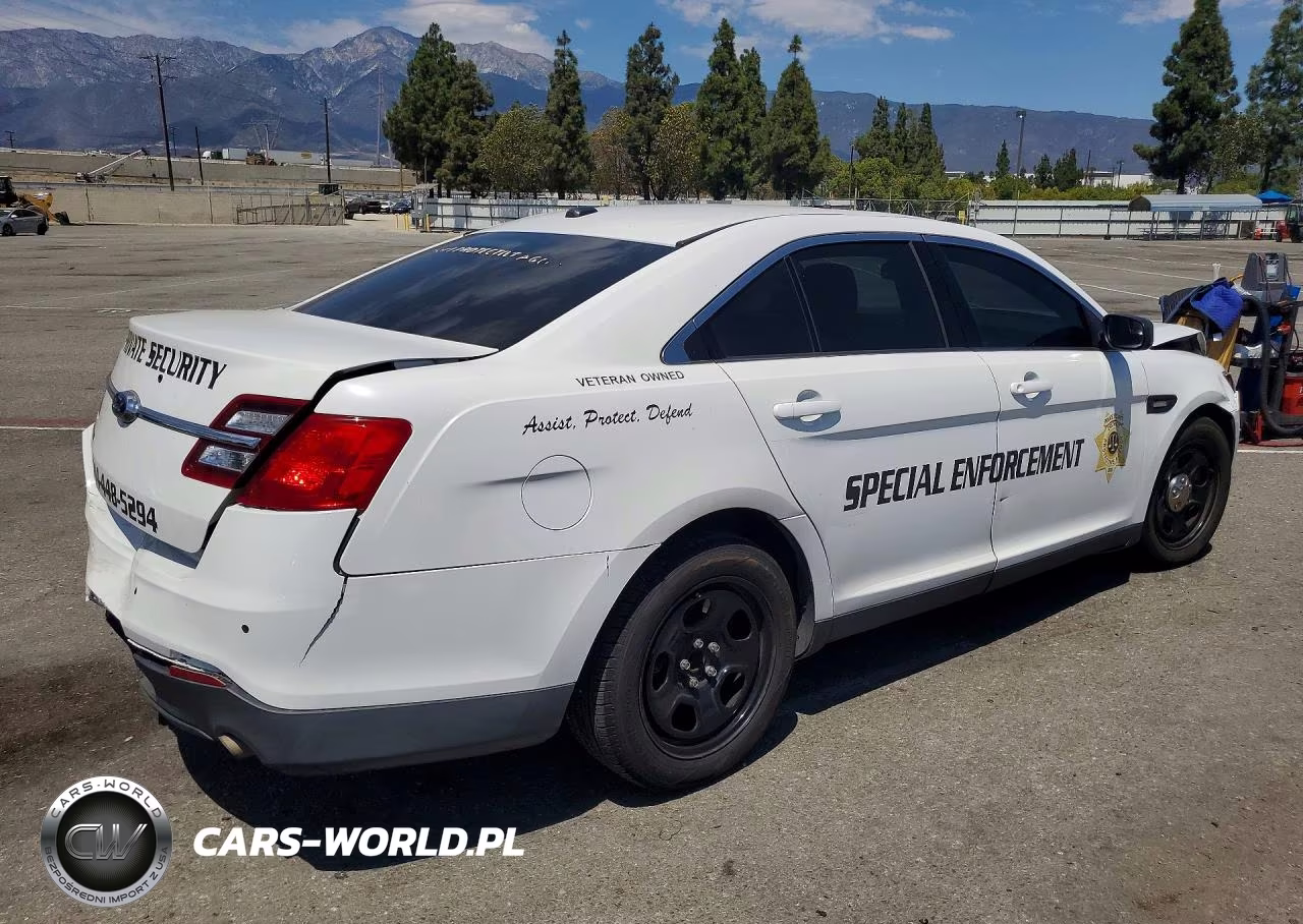 2017 Ford Taurus Police Interceptor VIN:1FAHP2L86HG100348 - 3