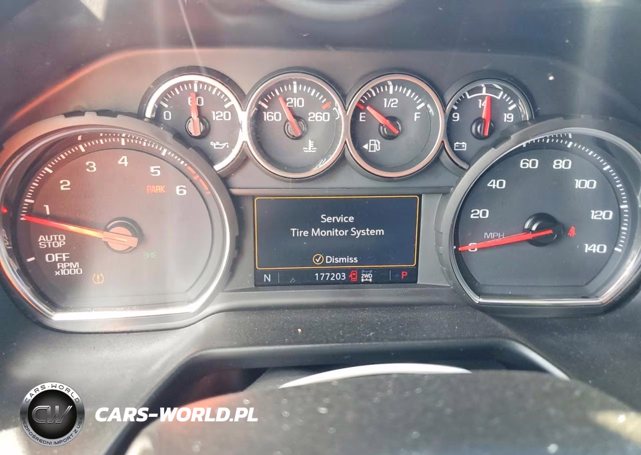2021 Chevrolet Suburban K1500 Rst VIN:1GNSKEKDXMR257000 - 9