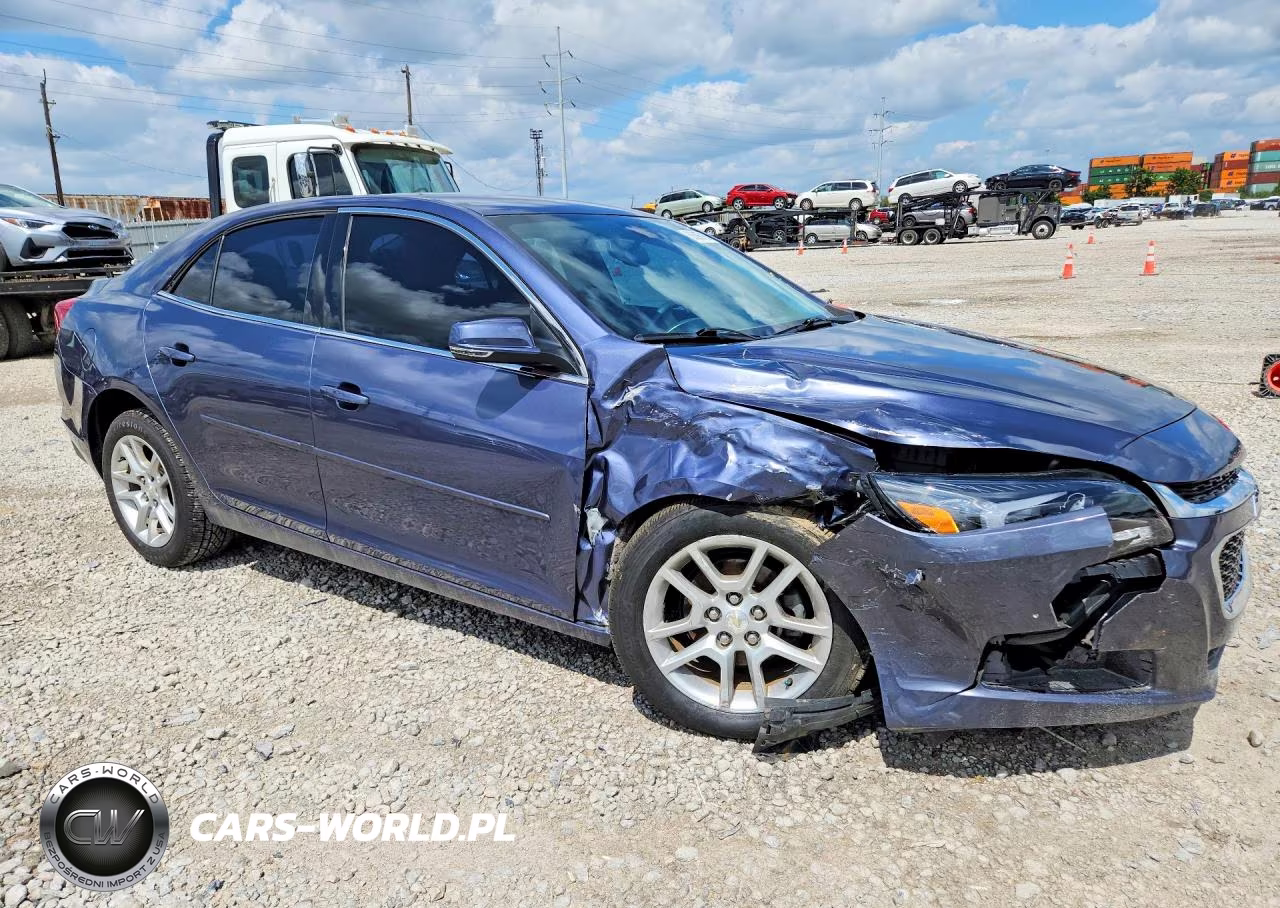 2015 Chevrolet Malibu 1Lt VIN:1G11C5SLXFF341985 - 4