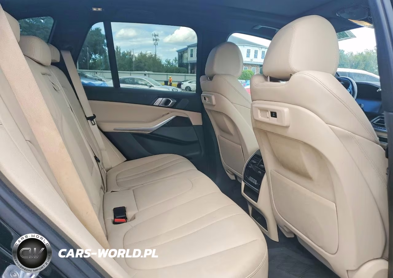 2020 BMW X5 xDrive40I VIN:5UXCR6C04L9B16210 - 11