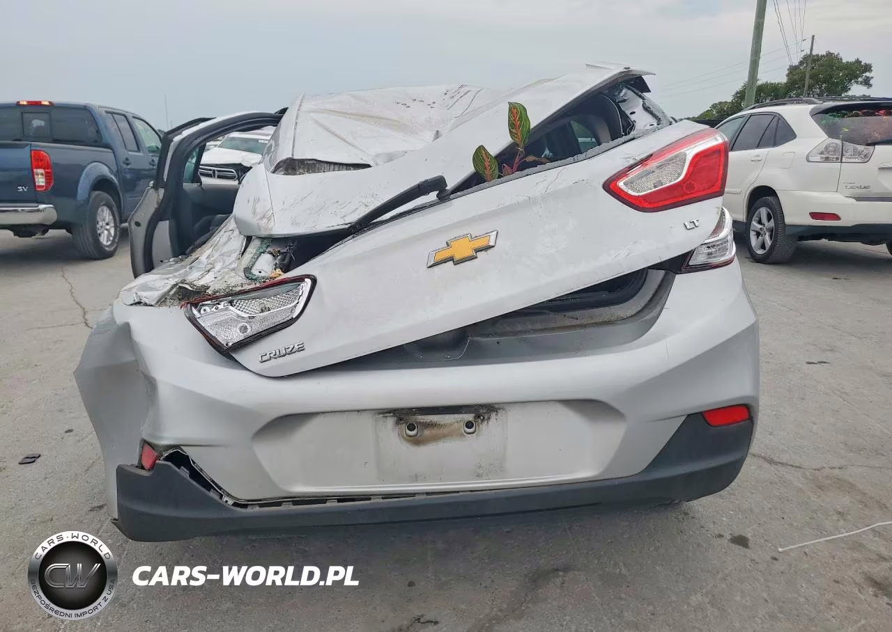 2018 Chevrolet Cruze Lt VIN:3G1BE6SM0JS655274 - 6