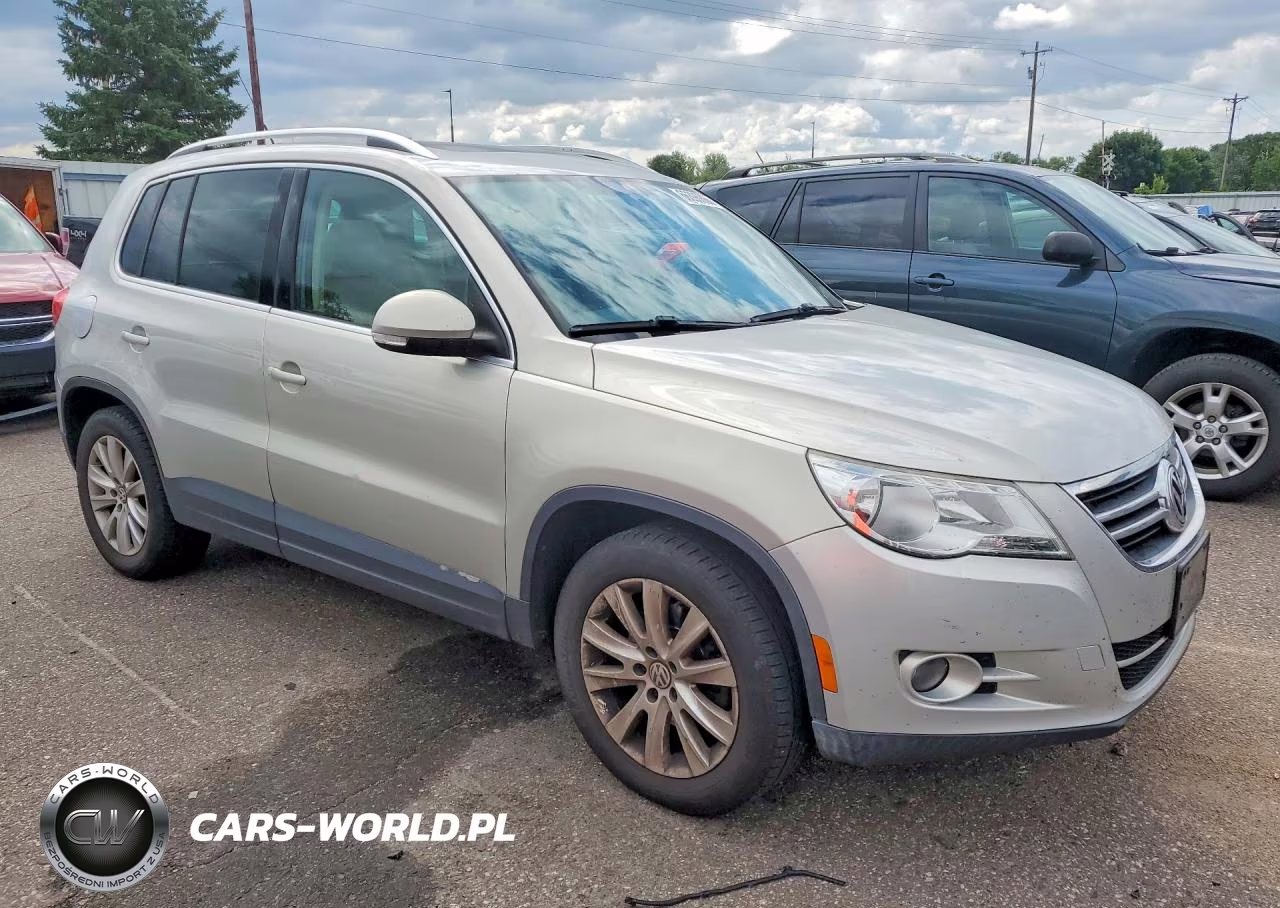 2010 Volkswagen Tiguan Se VIN:WVGBV7AX9AW510212 - 4