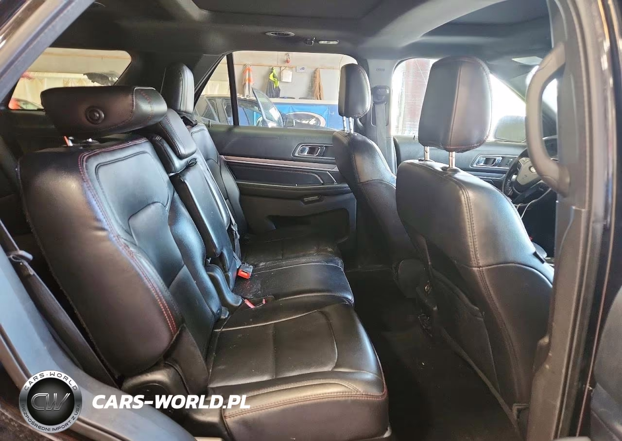 2019 Ford Explorer Sport VIN:1FM5K8GTXKGA48626 - 11