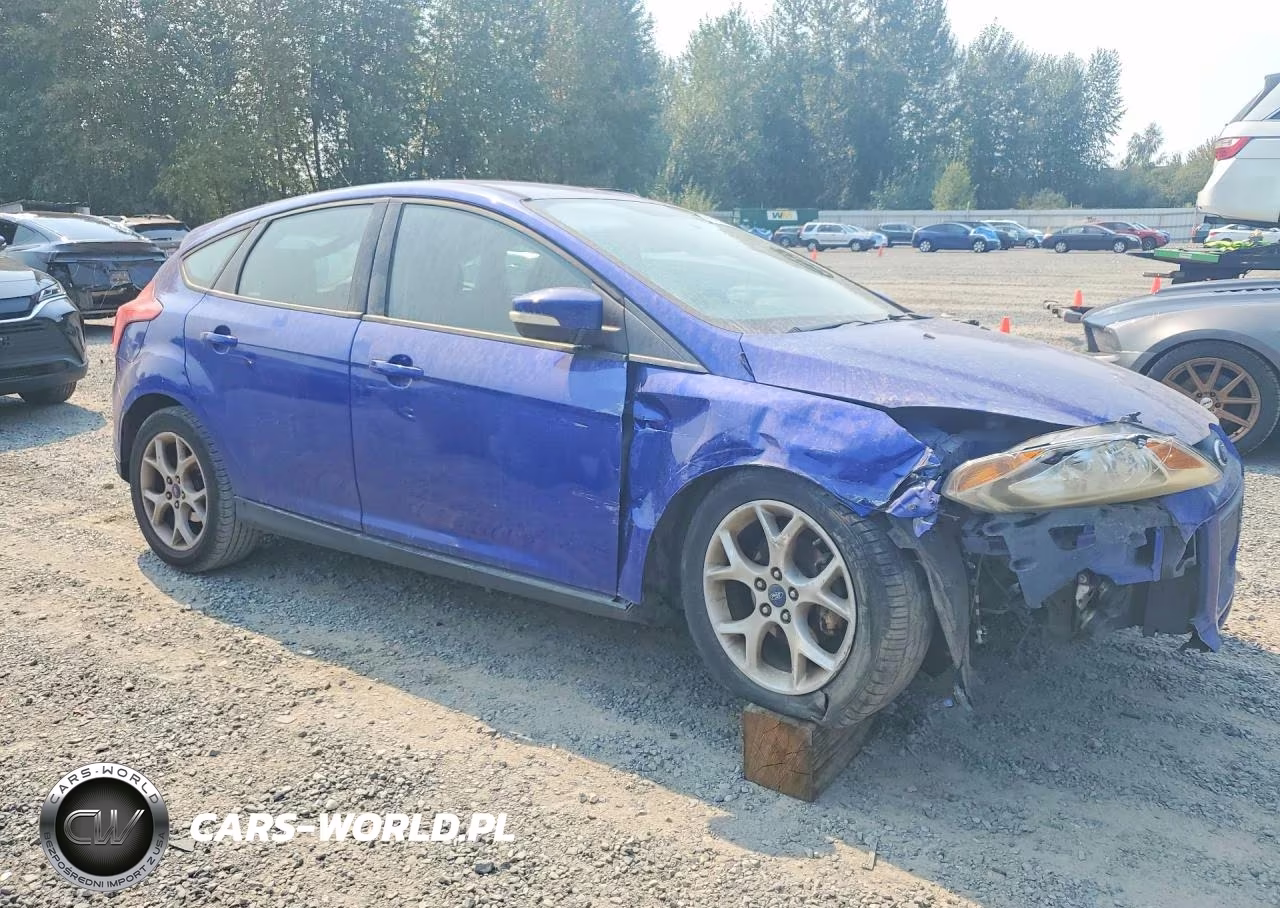 2013 Ford Focus Se VIN:1FADP3K20DL347299 - 4