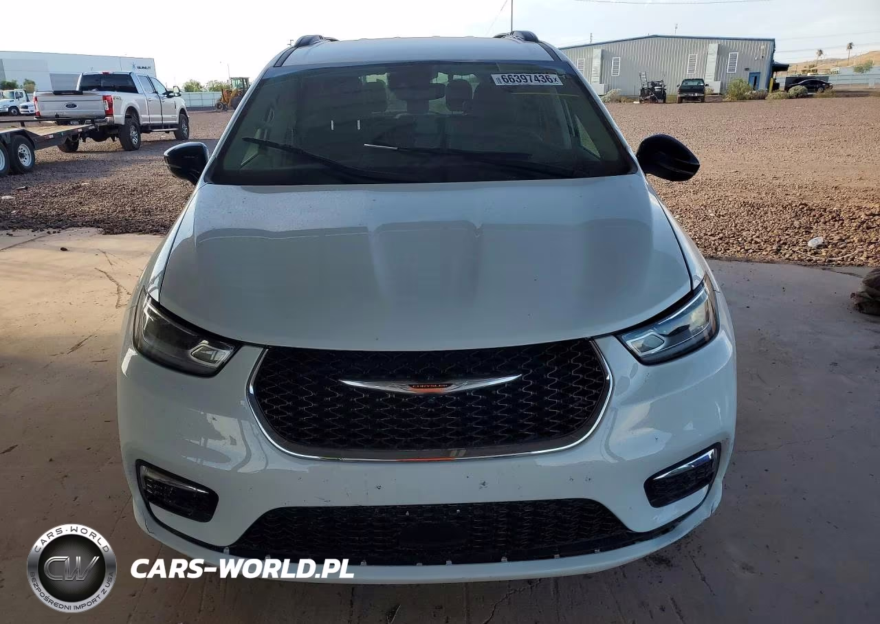 2024 Chrysler Pacifica Touring L VIN:2C4RC1BG4RR114567 - 5