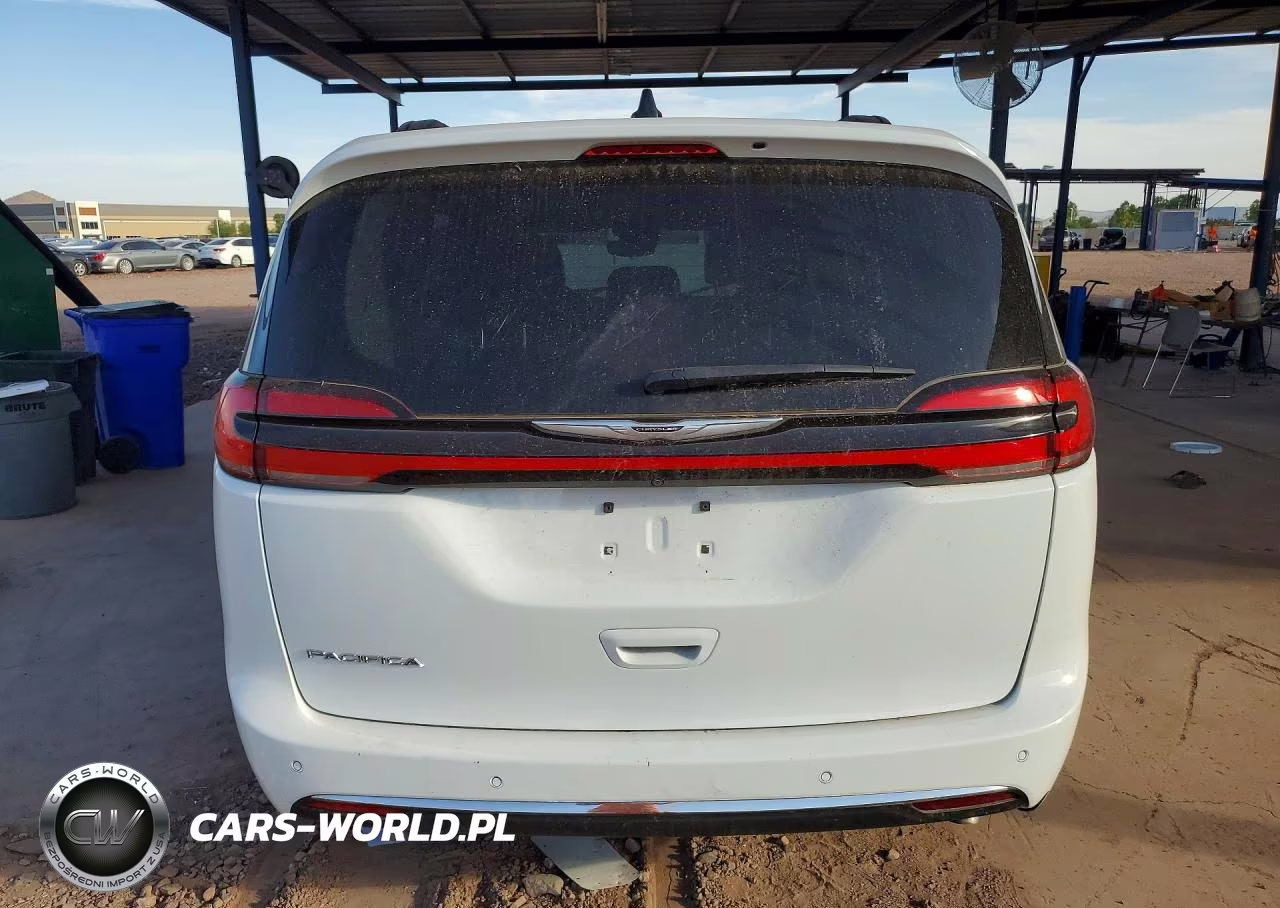2024 Chrysler Pacifica Touring L VIN:2C4RC1BG4RR114567 - 6