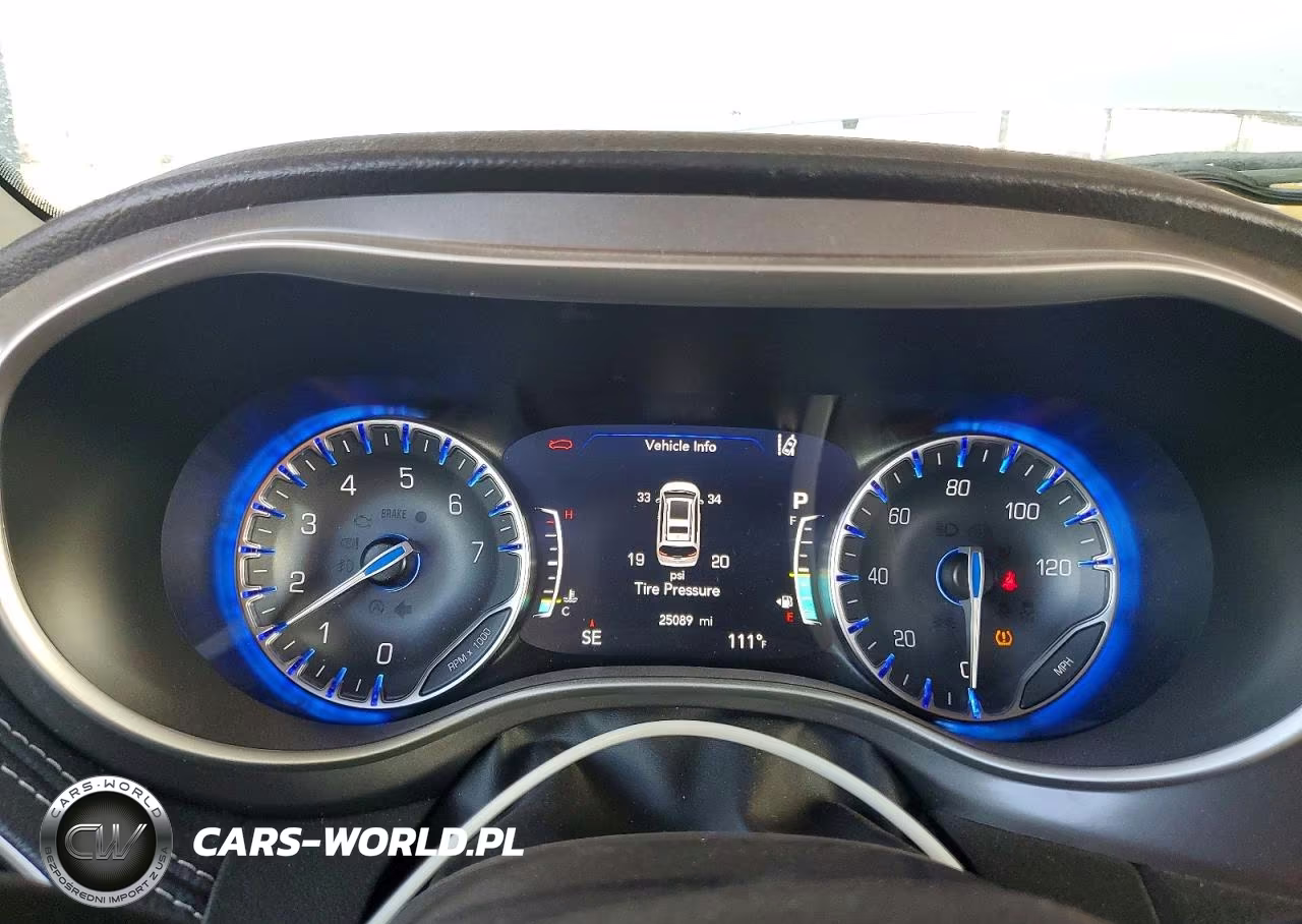 2024 Chrysler Pacifica Touring L VIN:2C4RC1BG4RR114567 - 9