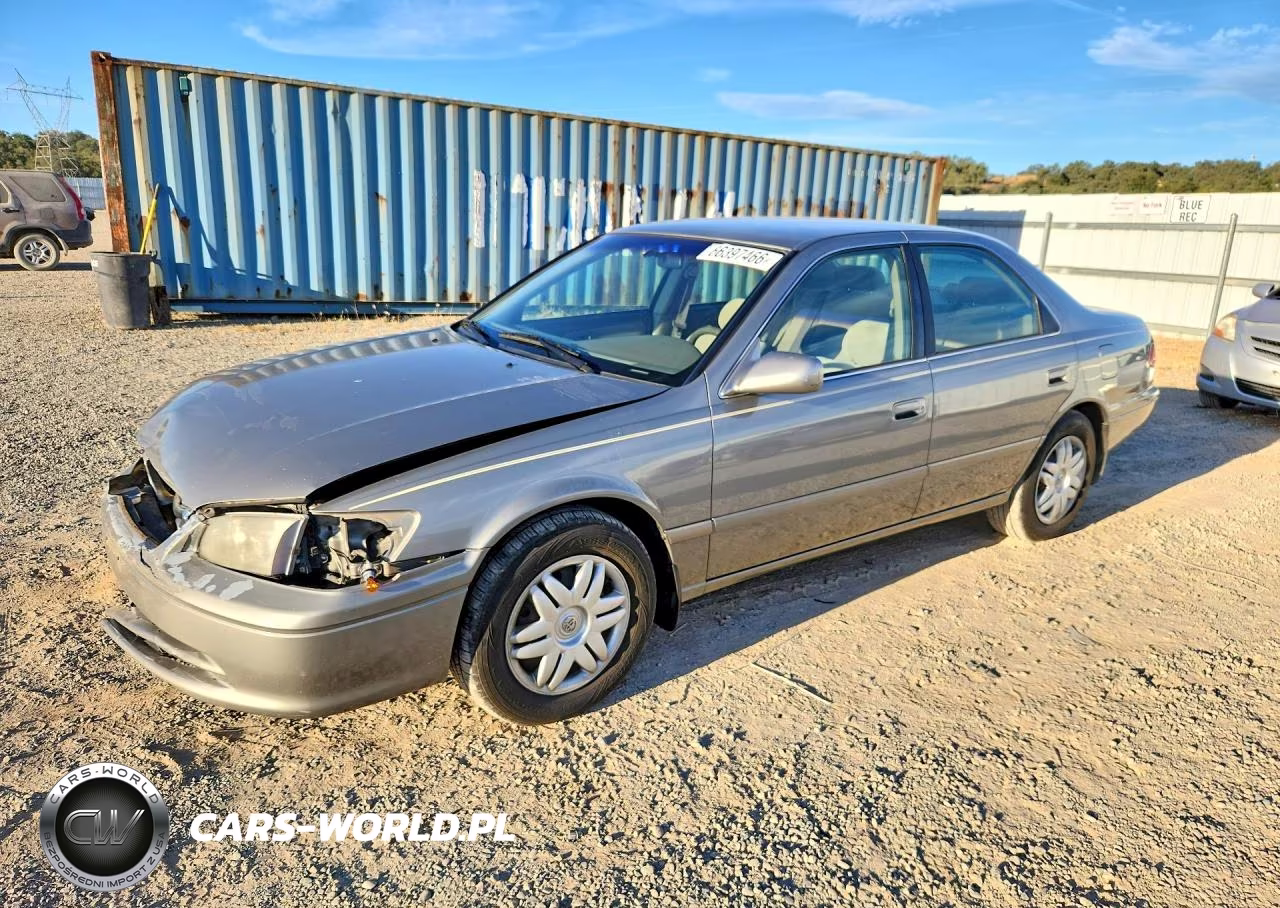 2000 Toyota Camry Le