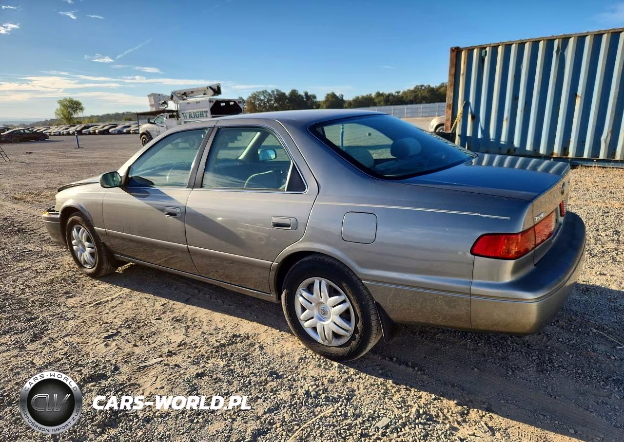 2000 Toyota Camry Le VIN:JT2BG22K0Y0528575 - 2