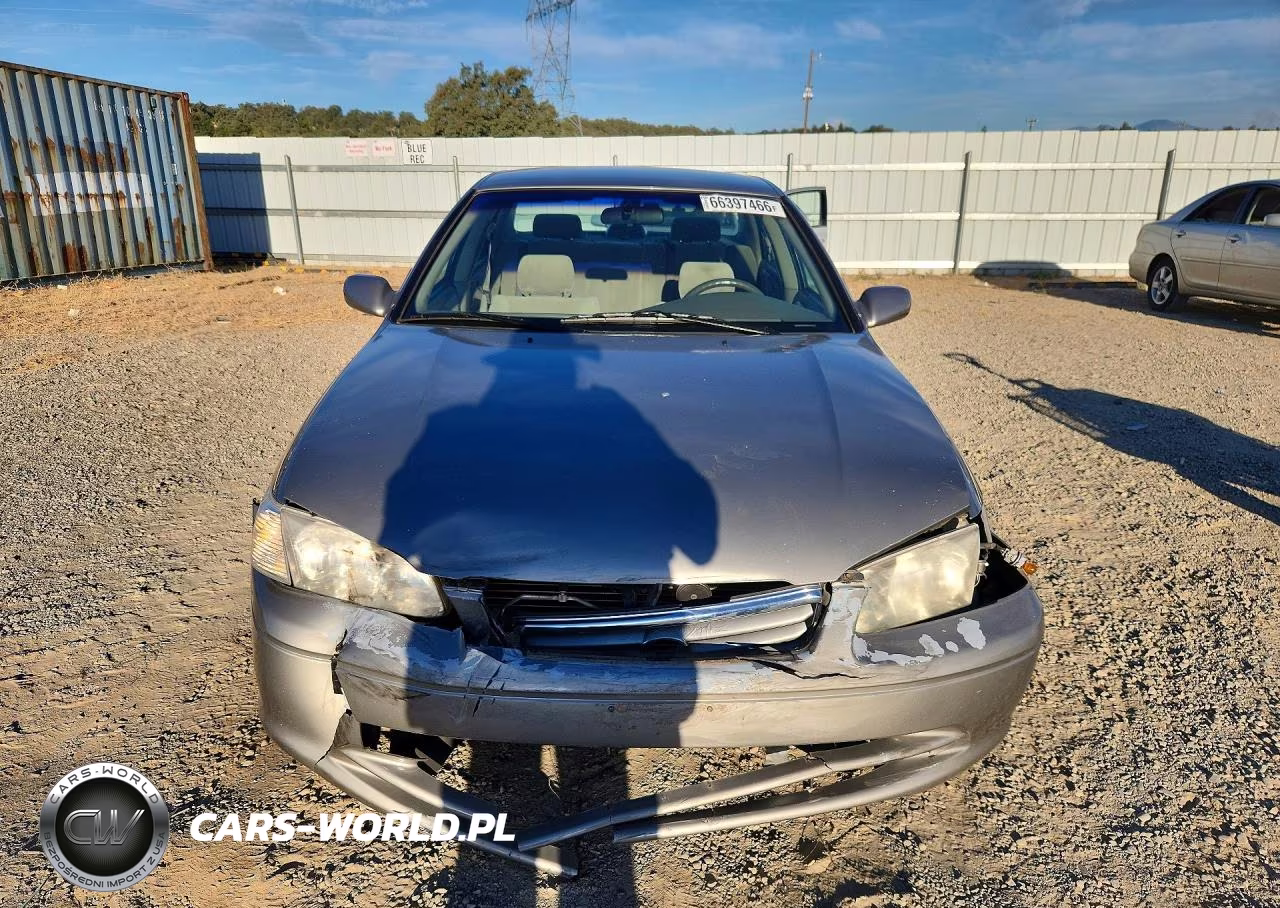 2000 Toyota Camry Le VIN:JT2BG22K0Y0528575 - 5
