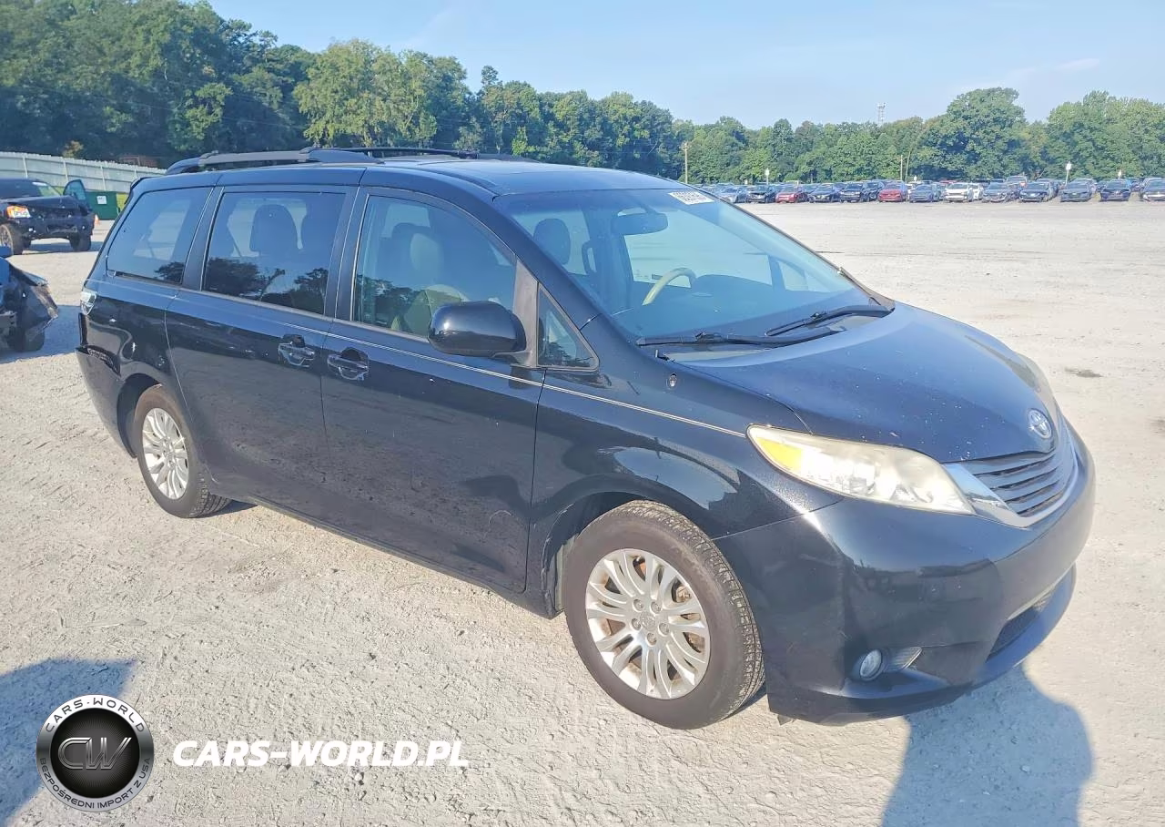 2012 Toyota Sienna Xle 8-Passenger VIN:5TDYK3DC4CS229088 - 4