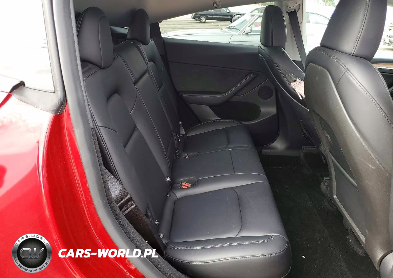 2025 Tesla Model Y VIN:7SAYGDED7SF221040 - 10