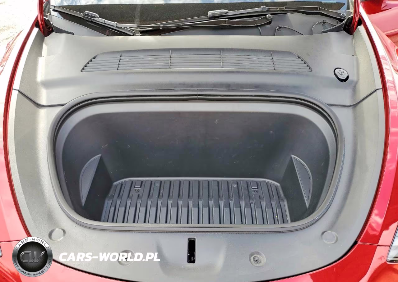 2025 Tesla Model Y VIN:7SAYGDED7SF221040 - 11