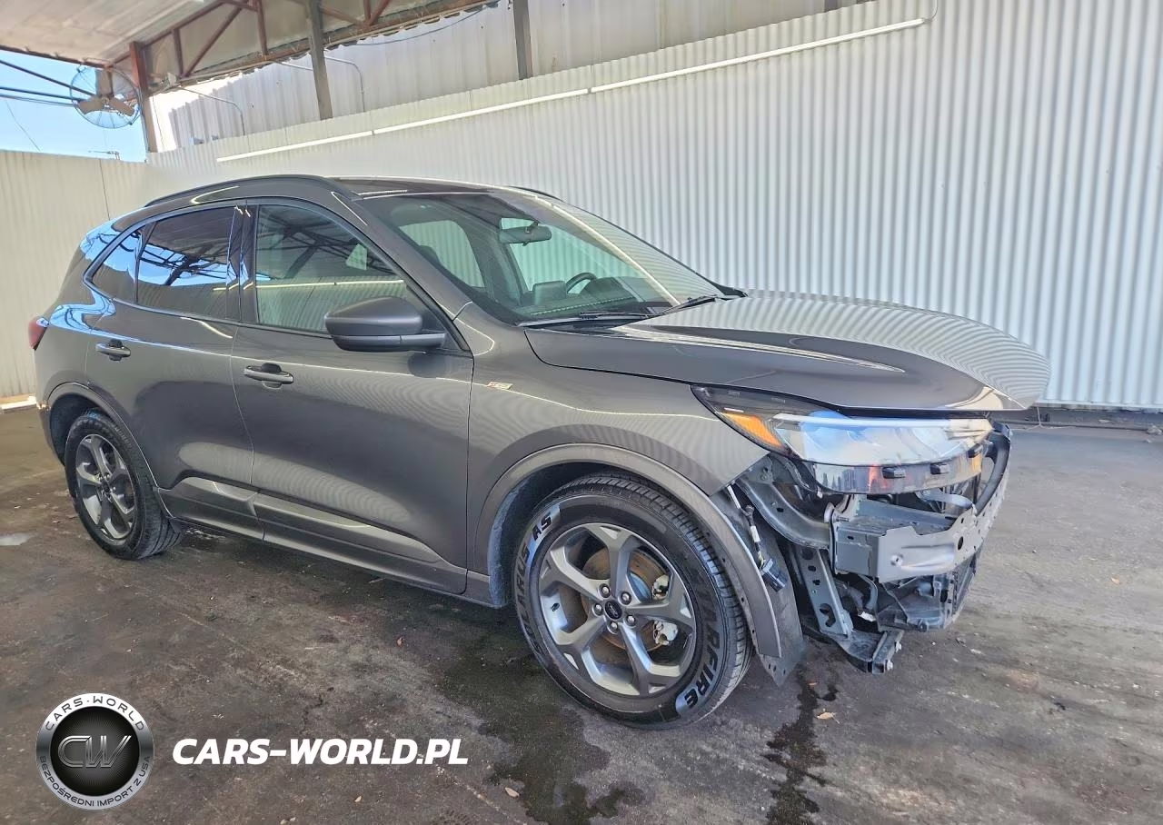 2023 Ford Escape St Line VIN:1FMCU0MNXPUA00609 - 4
