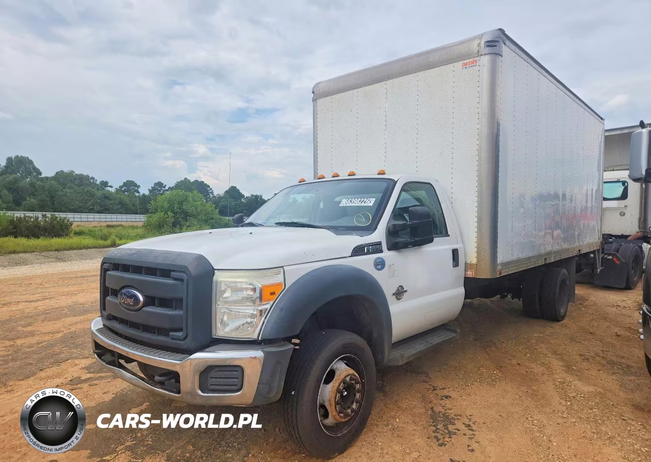 2015 Ford F550 Super Duty Box Truck