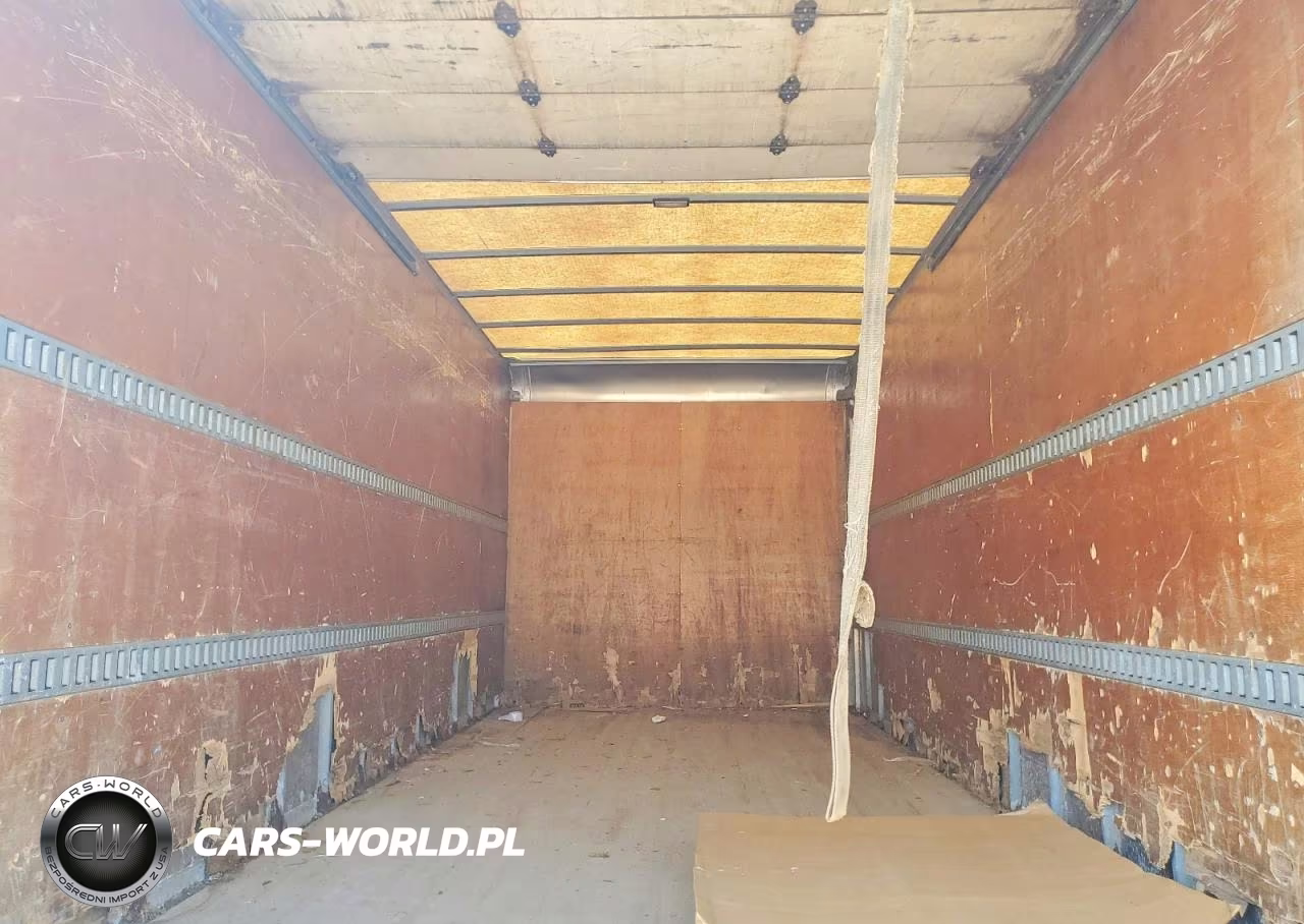 2015 Ford F550 Super Duty Box Truck VIN:1FDUF5GT1FEA32069 - 10