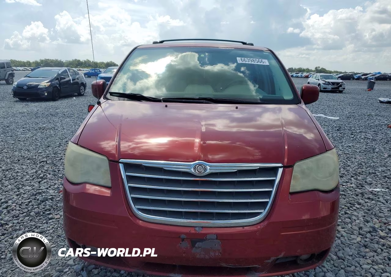 2008 Chrysler Town & Country Touring VIN:2A8HR54P78R738143 - 5
