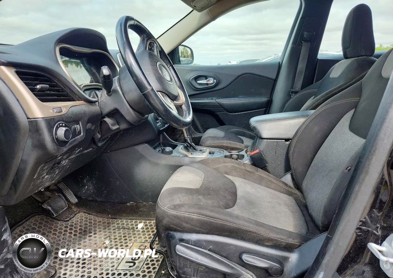 2015 Jeep Cherokee Sport VIN:1C4PJMAB5FW764144 - 7