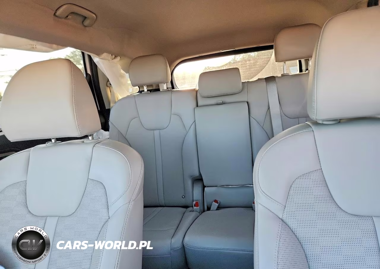 2025 Kia Sorento S VIN:5XYRLDJC7SG372592 - 10