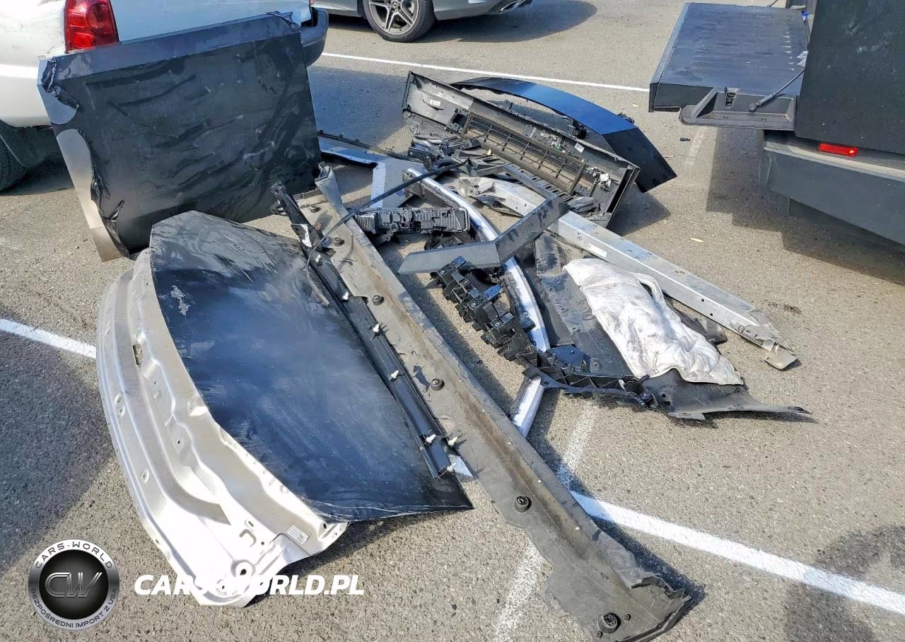 2025 Tesla Cybertruck VIN:7G2CEHED6SA069170 - 12