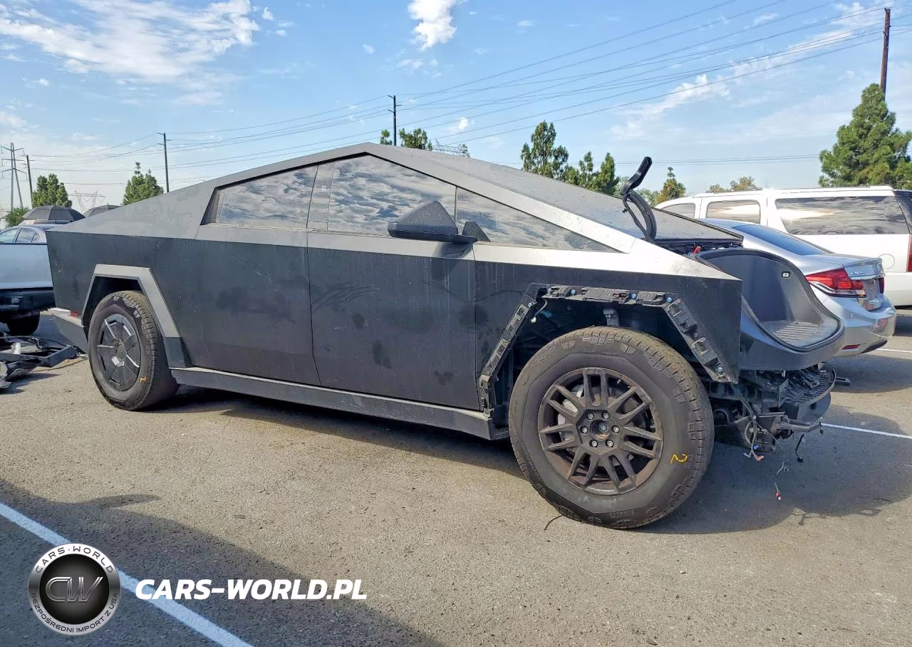 2025 Tesla Cybertruck VIN:7G2CEHED6SA069170 - 4