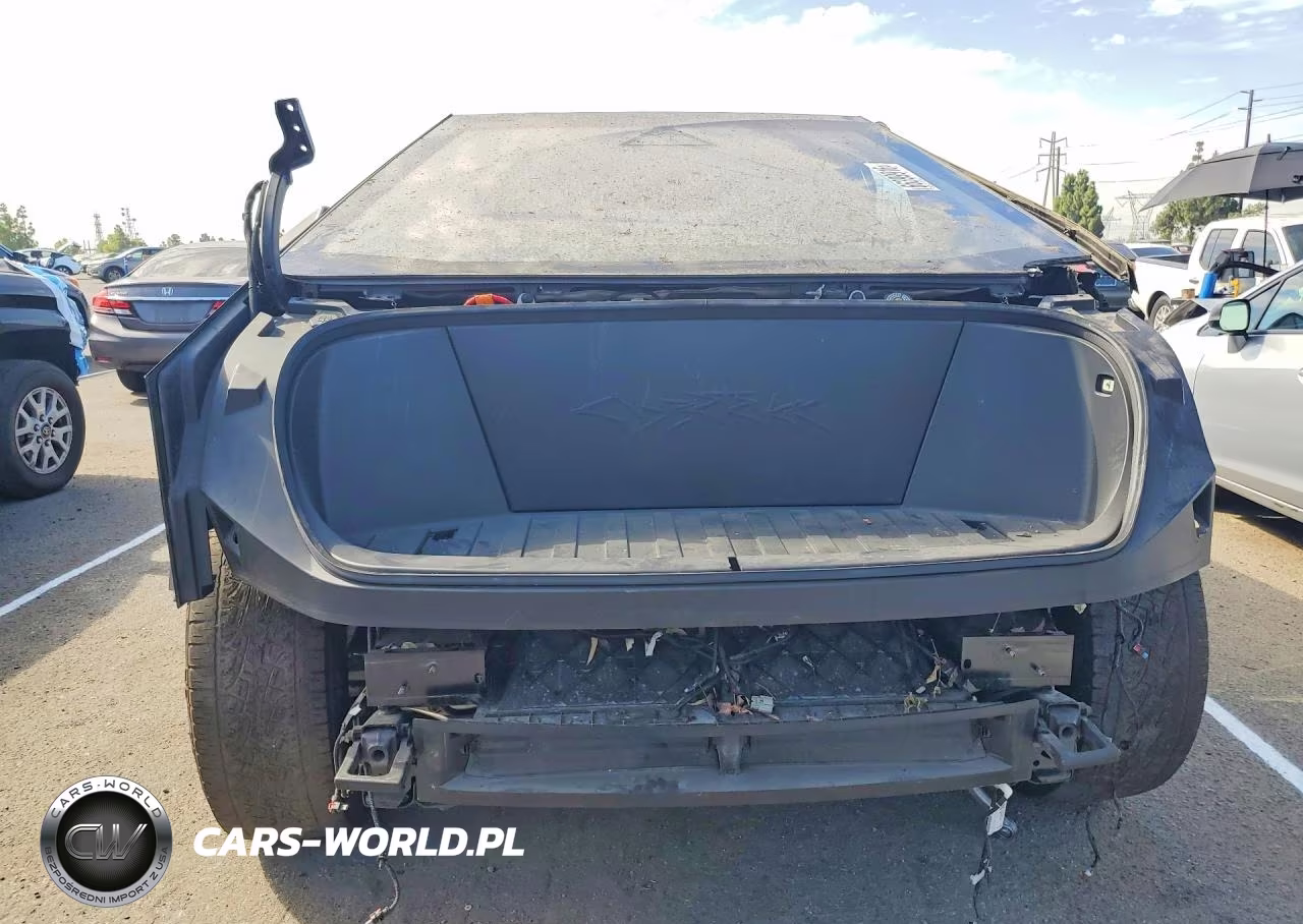2025 Tesla Cybertruck VIN:7G2CEHED6SA069170 - 5