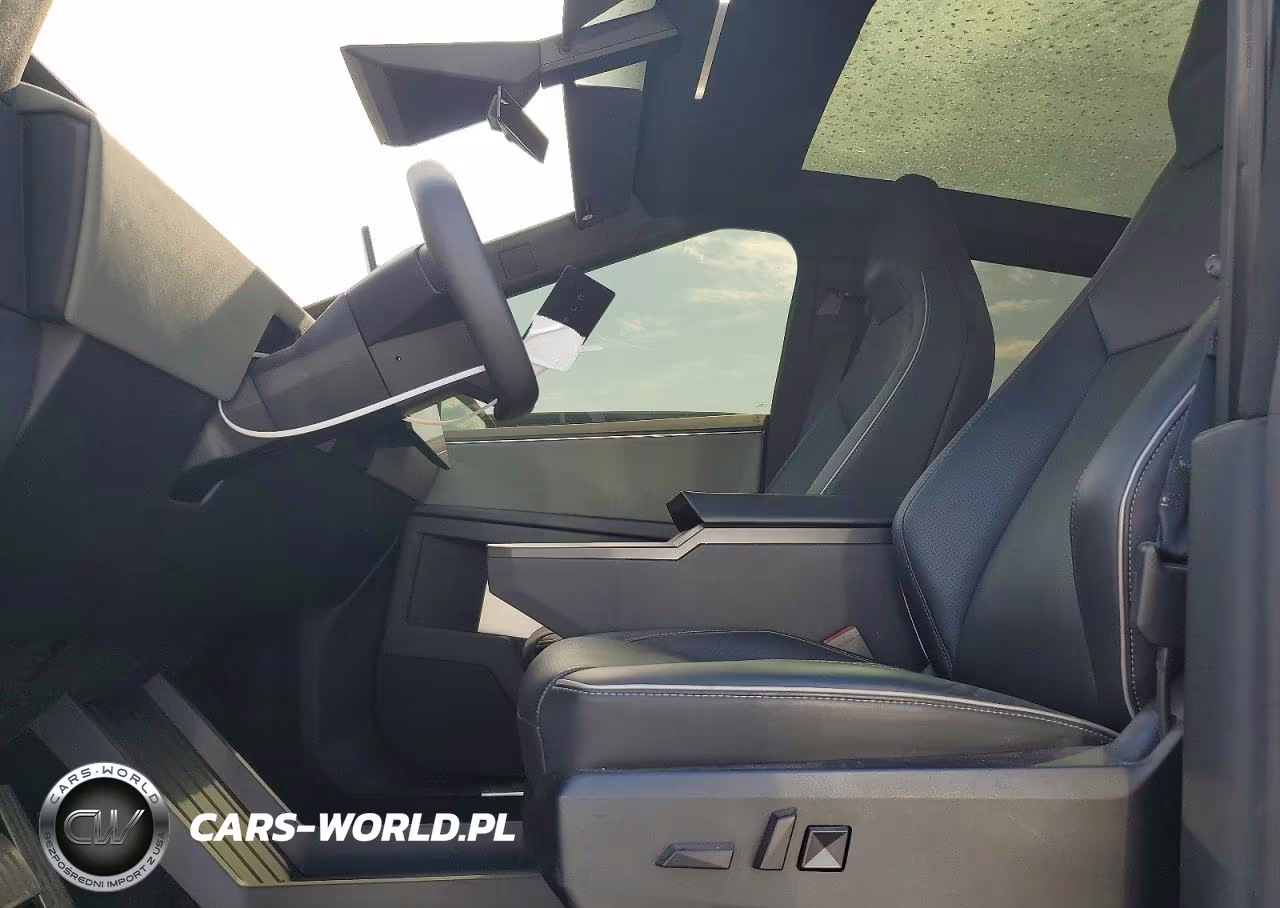 2025 Tesla Cybertruck VIN:7G2CEHED6SA069170 - 7