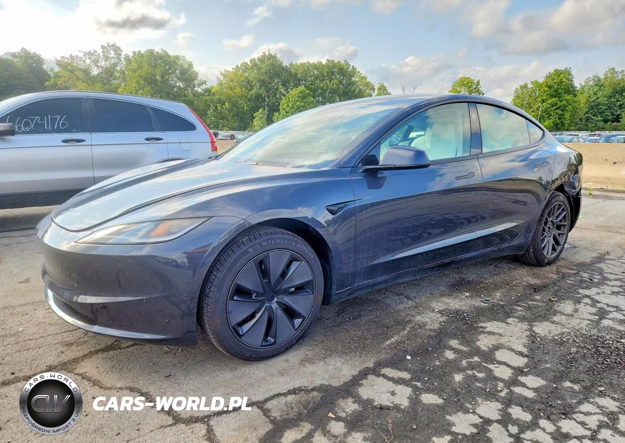 2025 Tesla Model 3