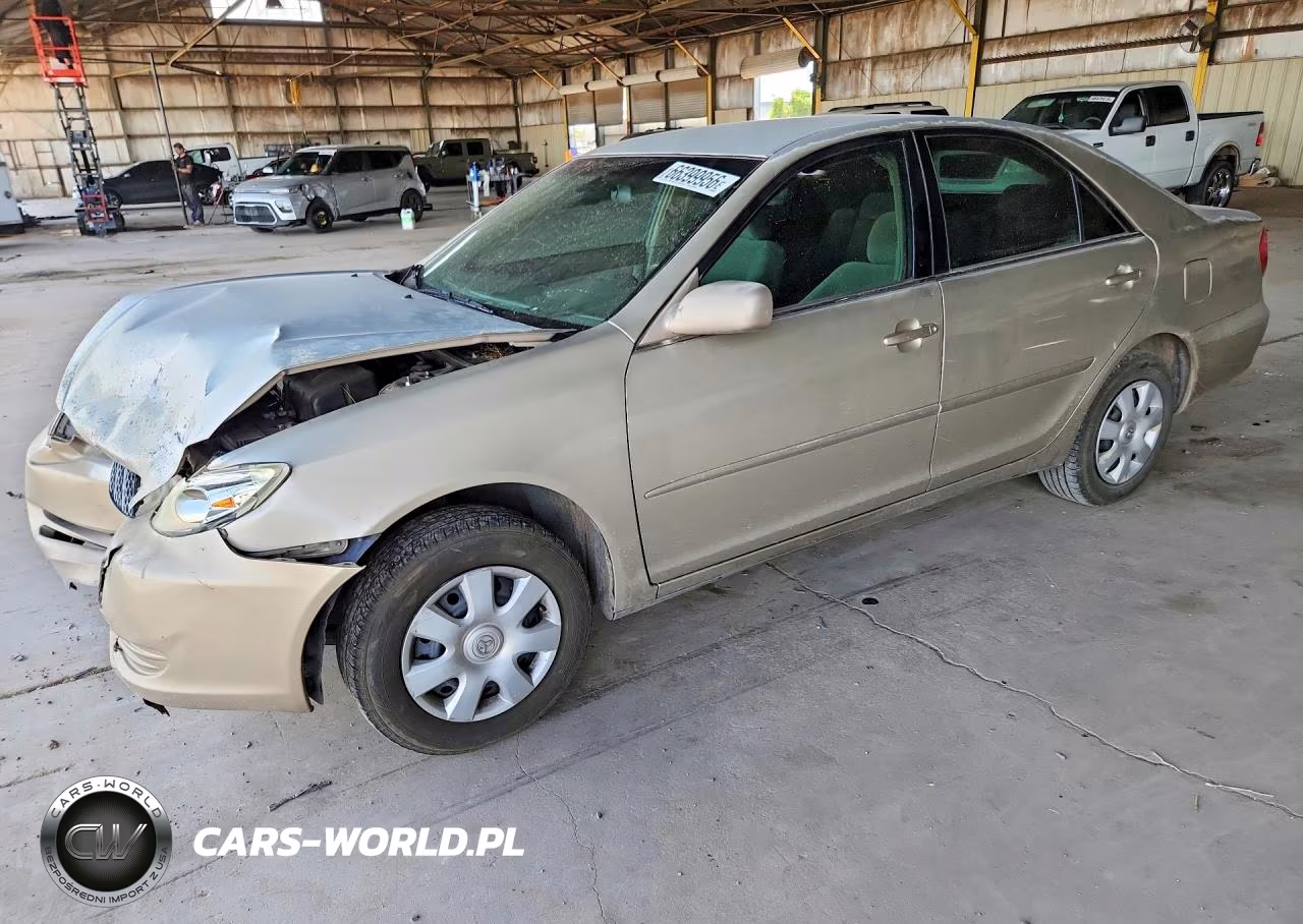 2004 Toyota Camry Le