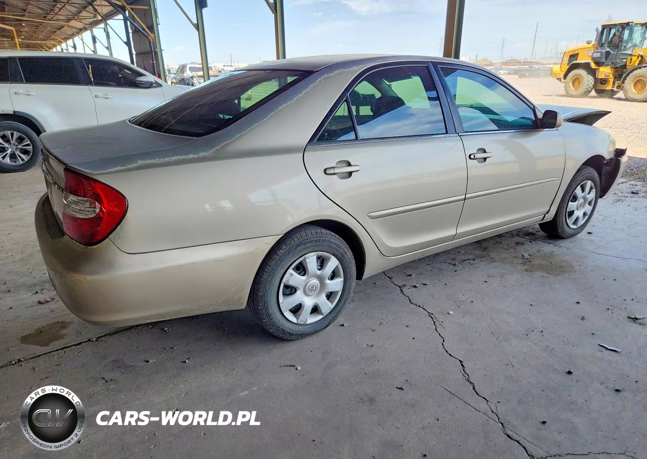 2004 Toyota Camry Le VIN:4T1BE32K64U372432 - 3