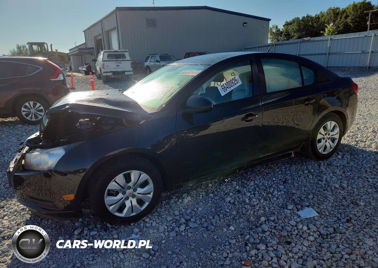 2014 Chevrolet Cruze Ls – zdjęcie 1 z 12