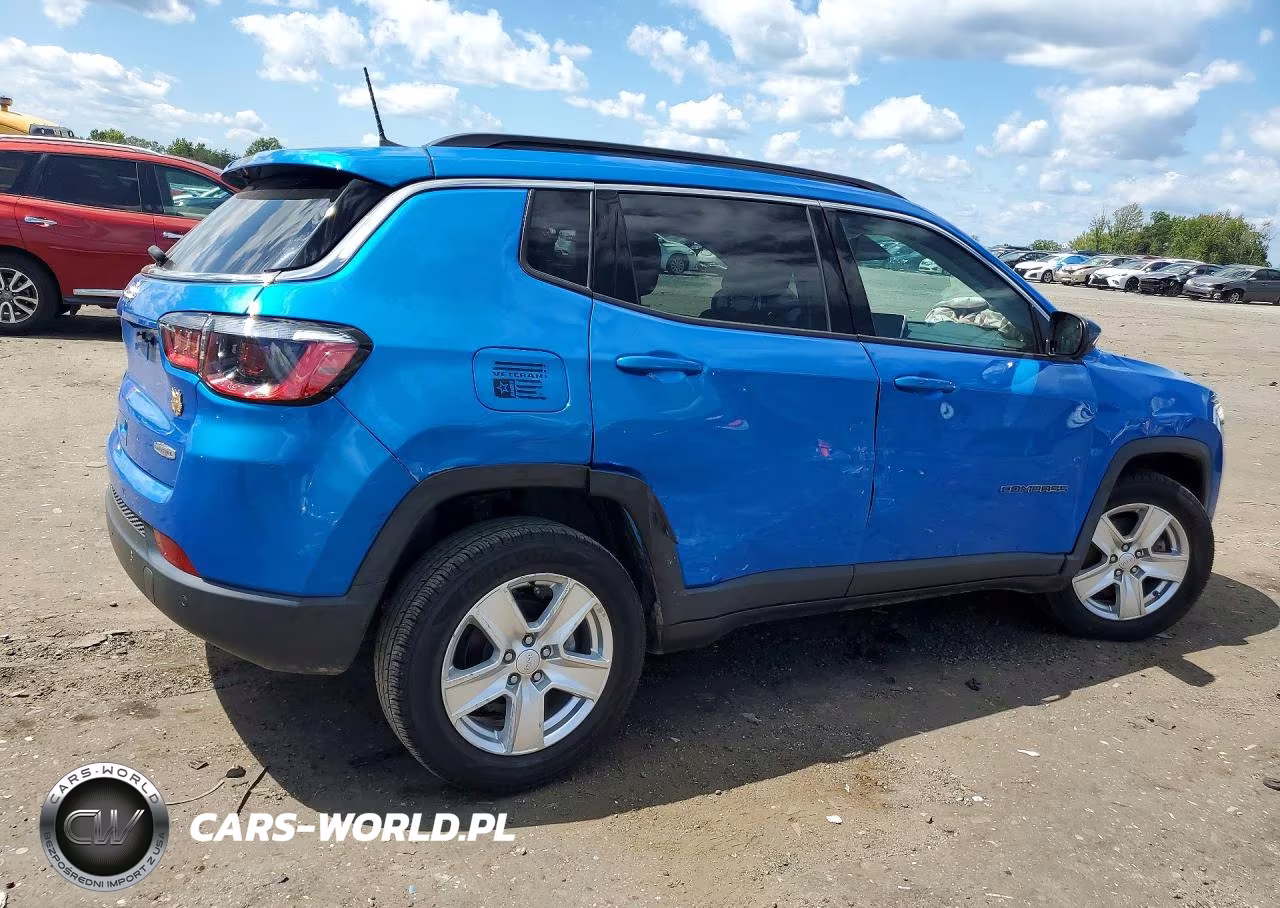 2022 Jeep Compass Latitude VIN:3C4NJDBB3NT133998 - 3