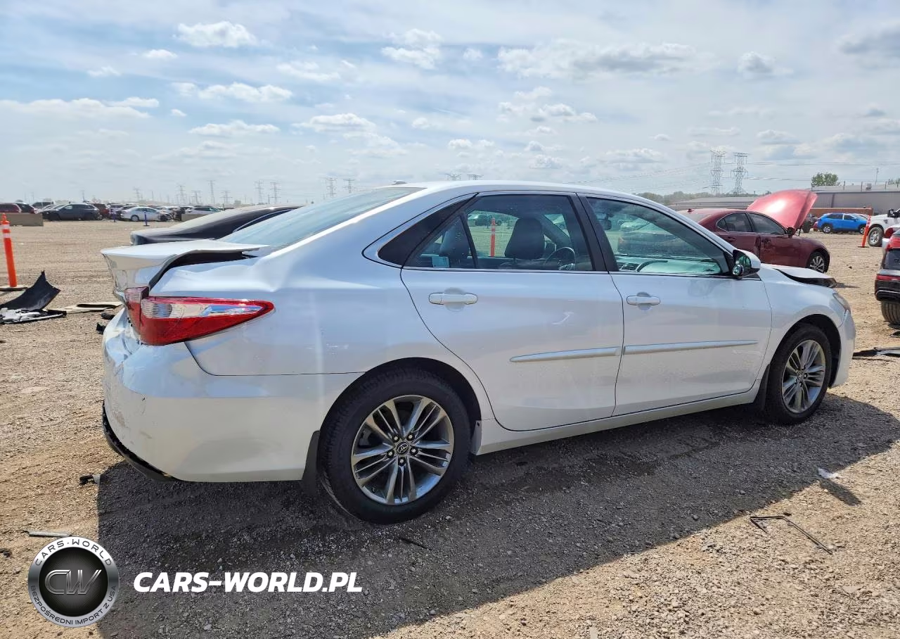 2017 Toyota Camry Se VIN:4T1BF1FK5HU421959 - 3