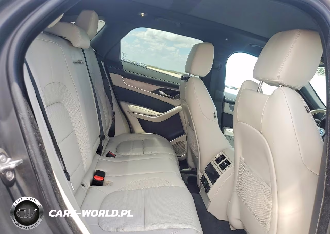 2025 Jaguar F-Pace R-Dynamic S VIN:SADCT2EXXSA743465 - 11