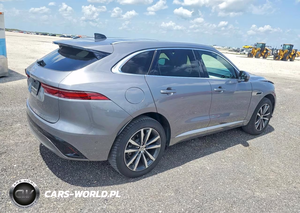 2025 Jaguar F-Pace R-Dynamic S VIN:SADCT2EXXSA743465 - 3