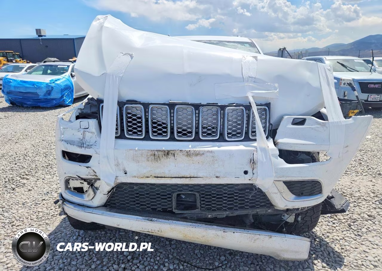 2019 Jeep Grand Cherokee Summit VIN:1C4RJFJG2KC640523 - 5