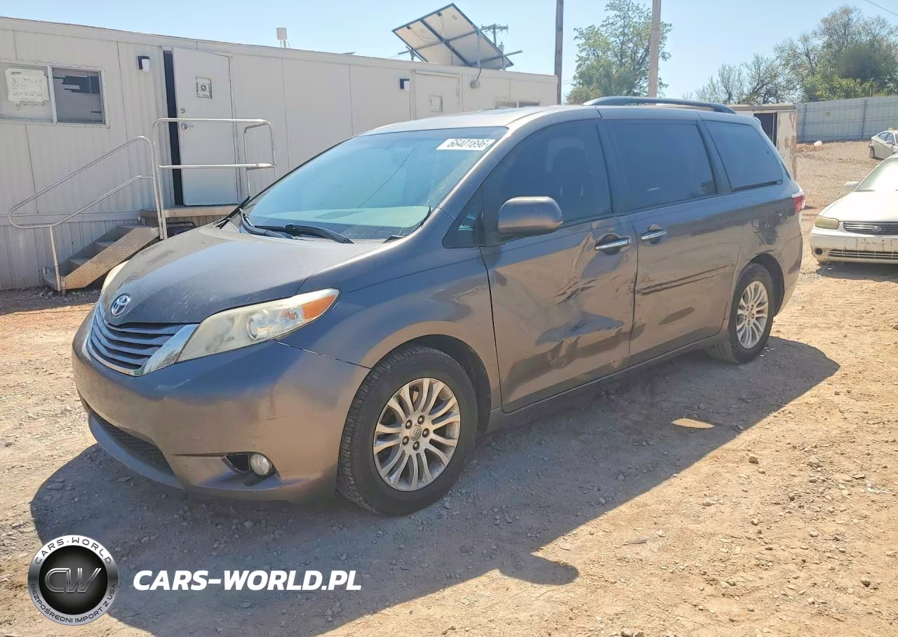 2017 Toyota Sienna Xle 8-Passenger