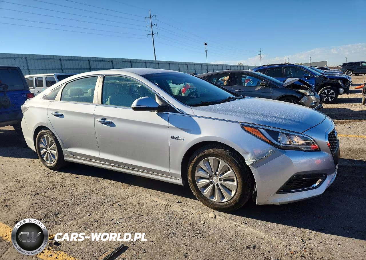 2017 Hyundai Sonata Hybrid Se VIN:KMHE24L34HA061298 - 4