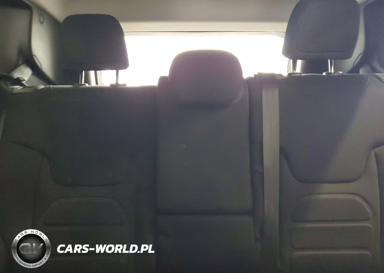 2021 Jeep Renegade Latitude VIN:ZACNJDBB7MPN32917 - 10