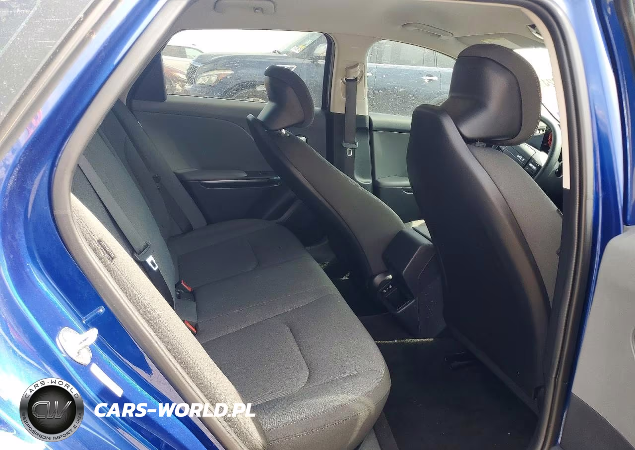 2025 Kia K4 Lxs VIN:3KPFT4DE2SE098778 - 10