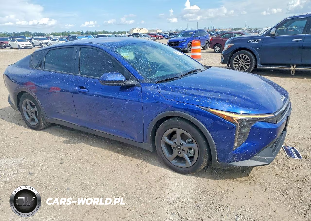 2025 Kia K4 Lxs VIN:3KPFT4DE2SE098778 - 4