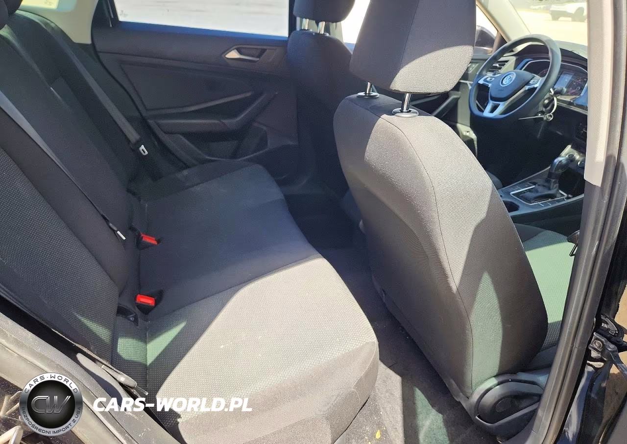 2019 Volkswagen Jetta S VIN:3VWCB7BU0KM248102 - 10