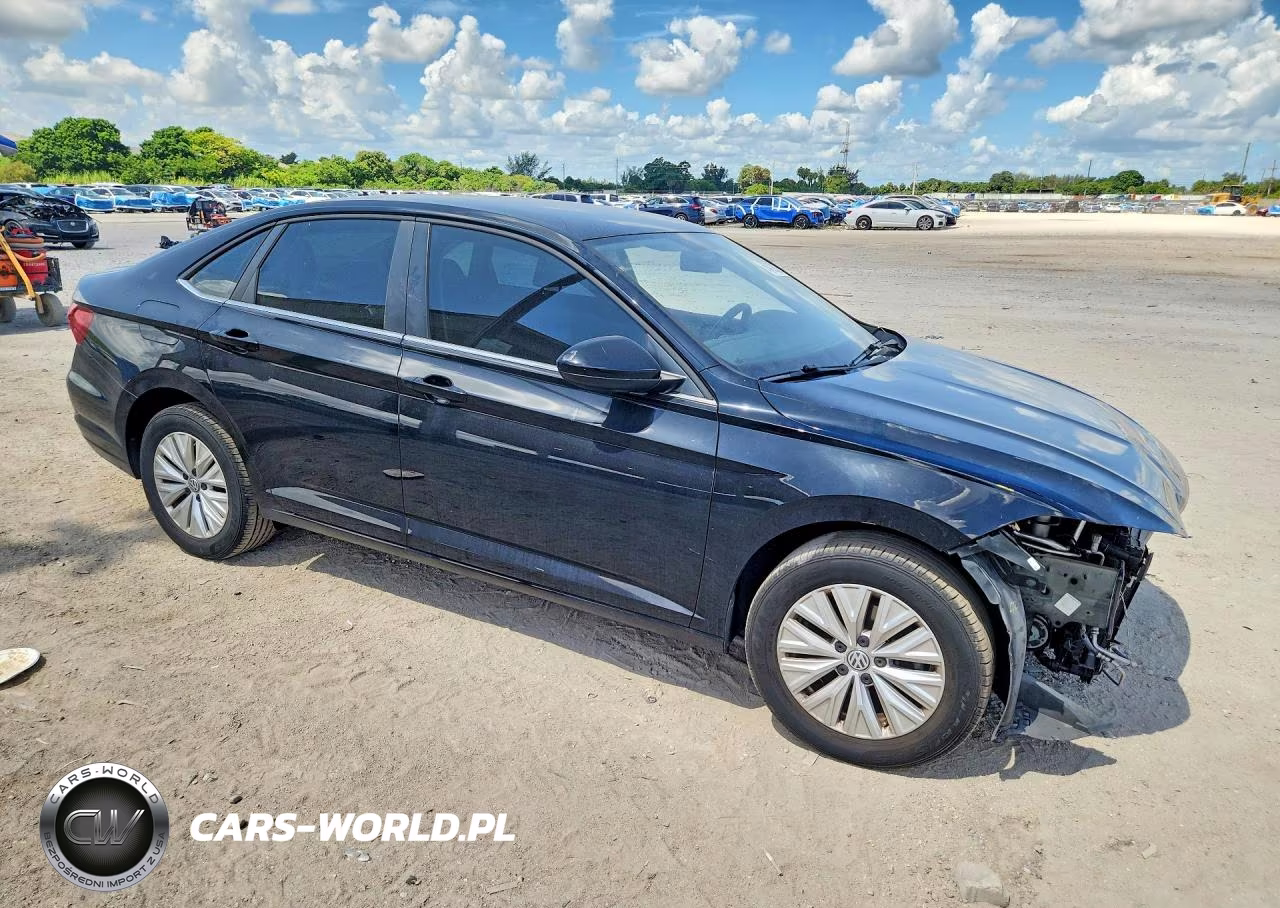 2019 Volkswagen Jetta S VIN:3VWCB7BU0KM248102 - 4