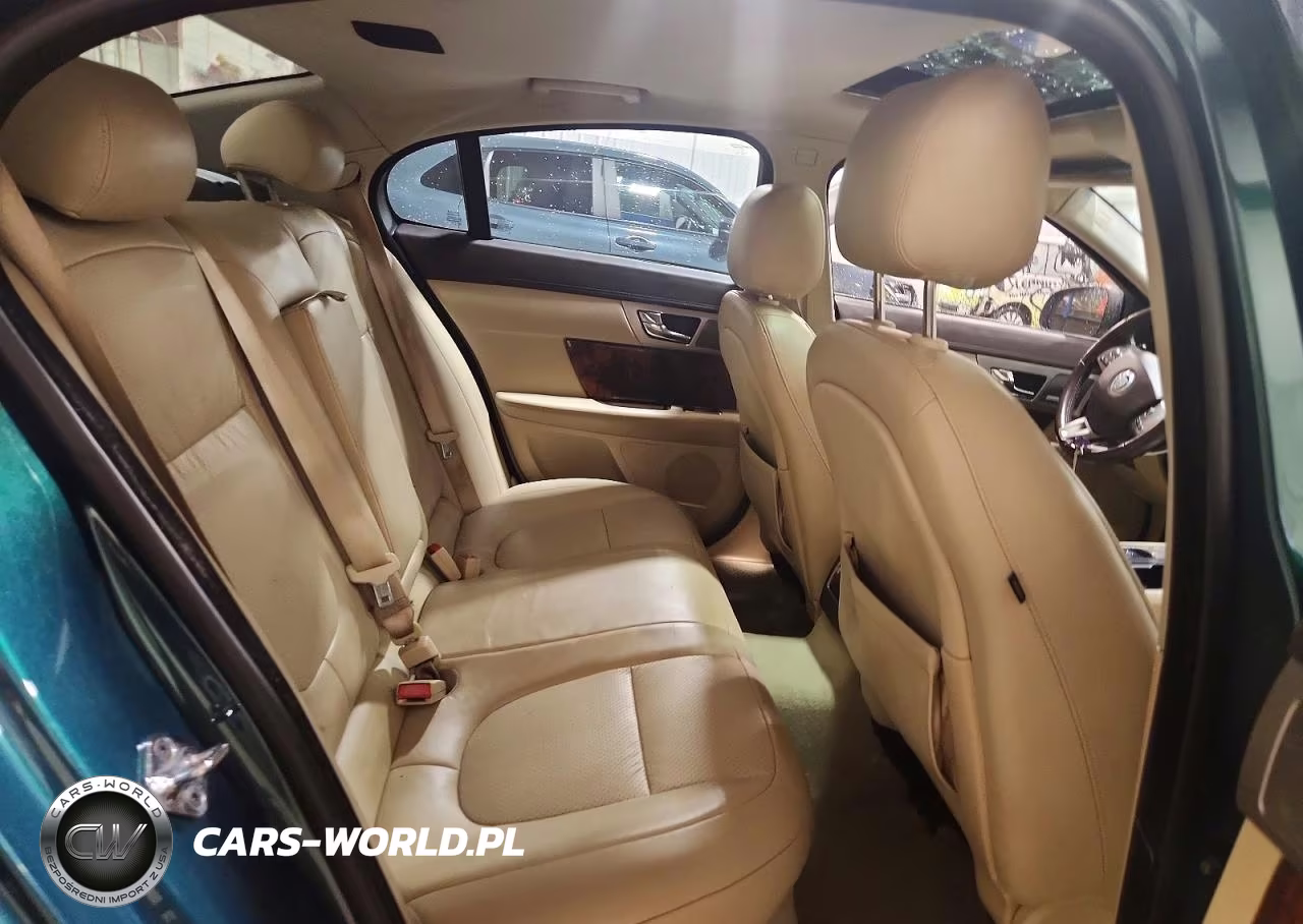 2009 Jaguar Xf Supercharged VIN:SAJWA07C791R42515 - 10
