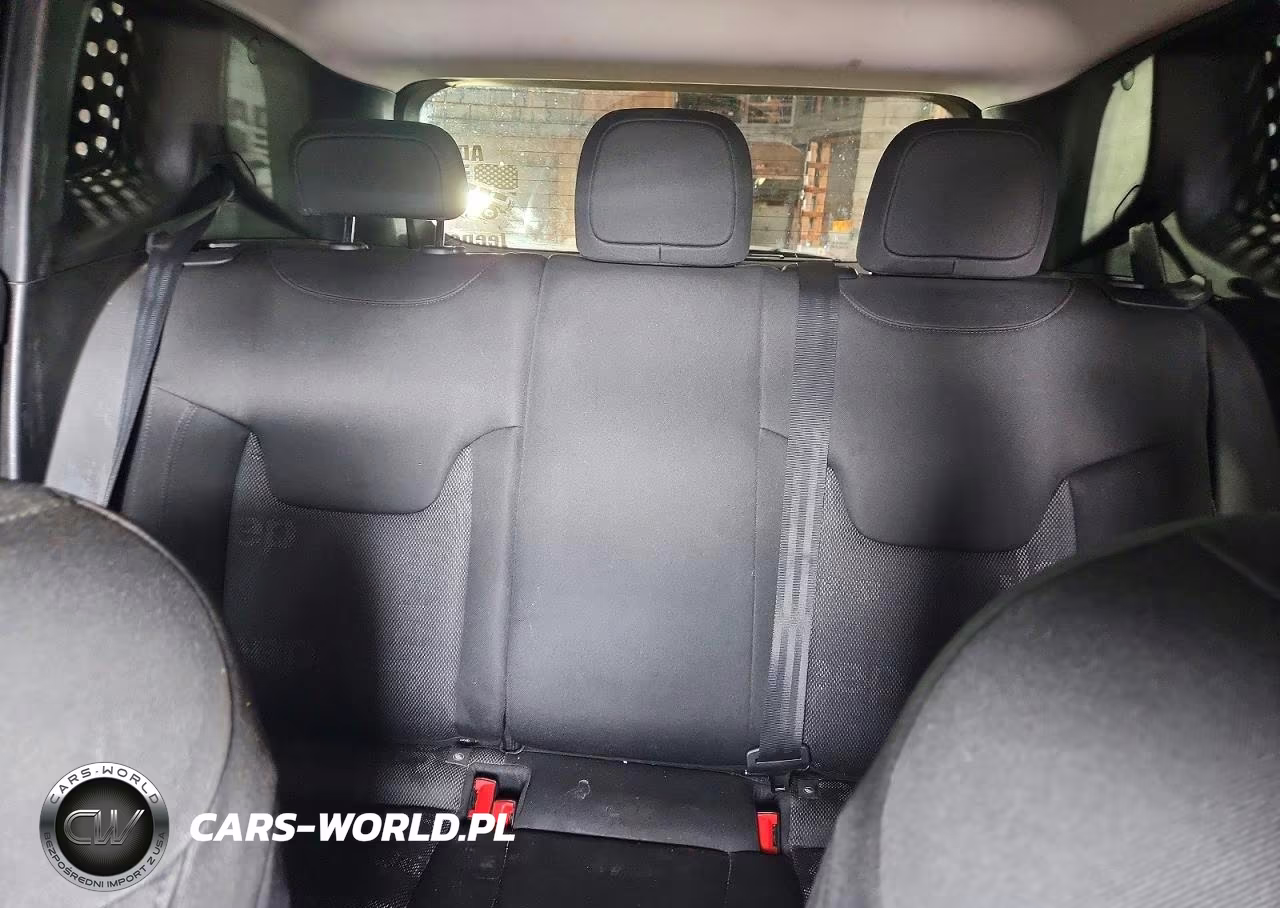 2017 Jeep Renegade Sport VIN:ZACCJBAB7HPG64050 - 10