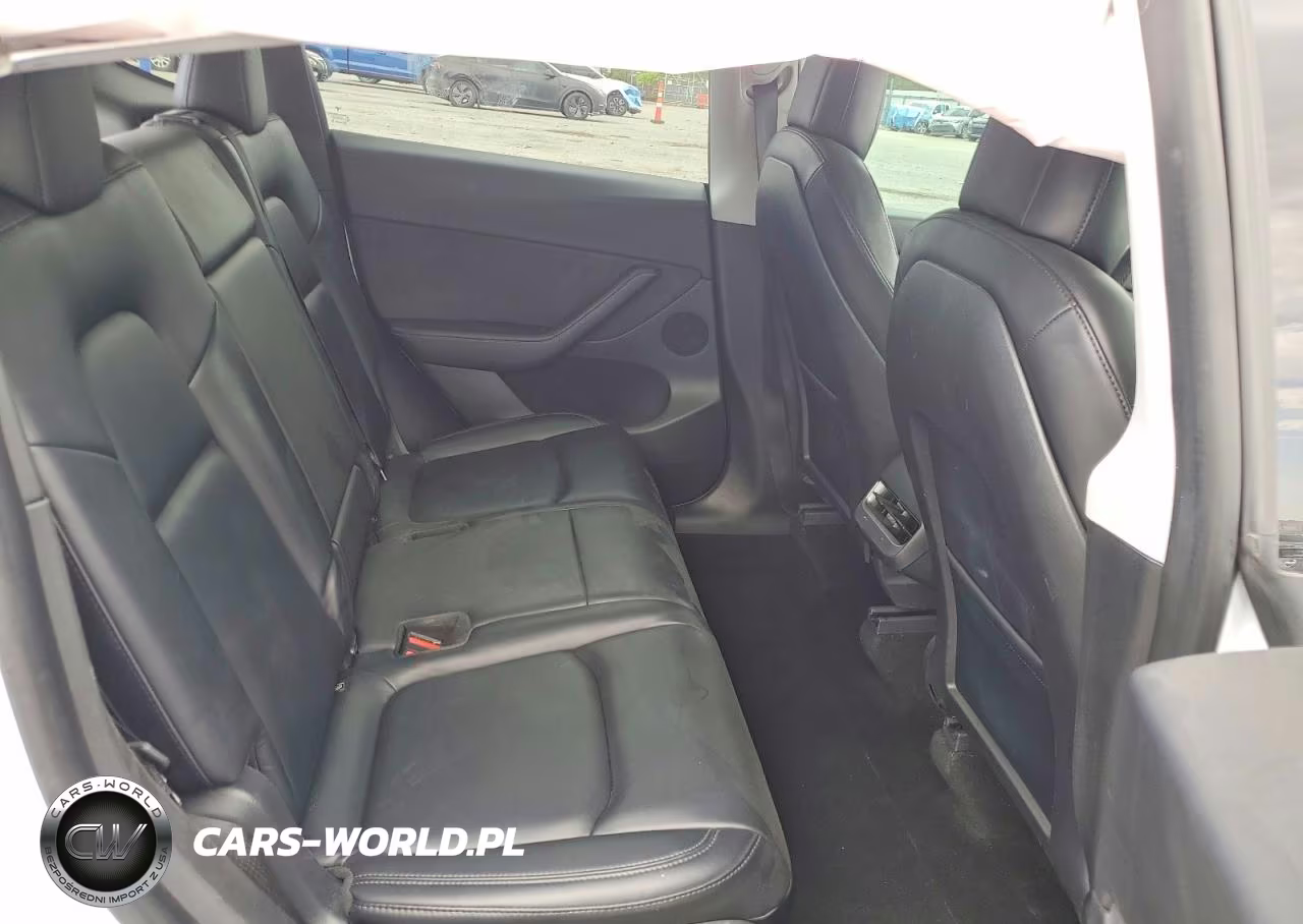 2022 Tesla Model Y VIN:7SAYGAEE6NF316538 - 10