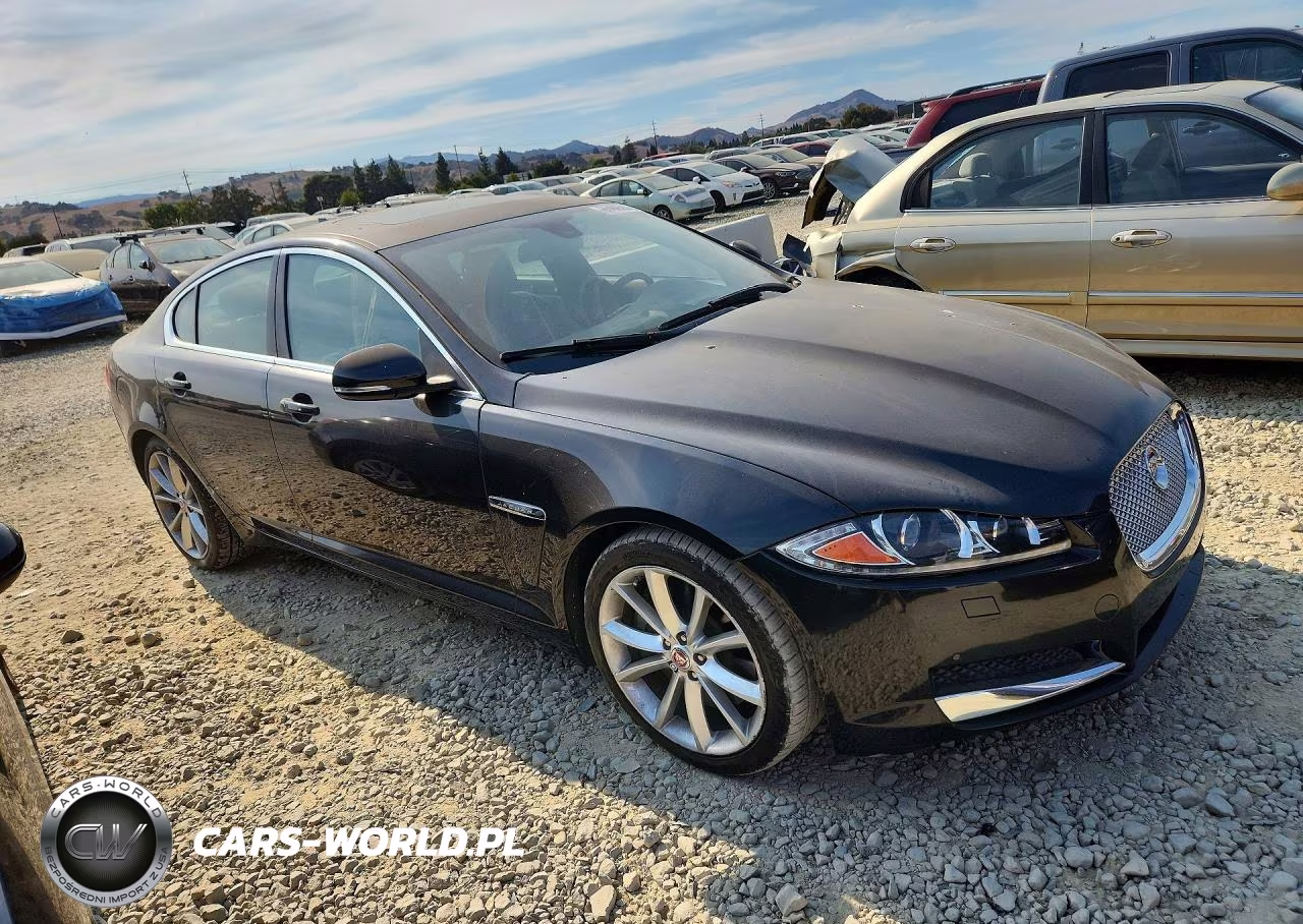2015 Jaguar Xf 3.0 Sport VIN:SAJWA0F76F8U80939 - 4